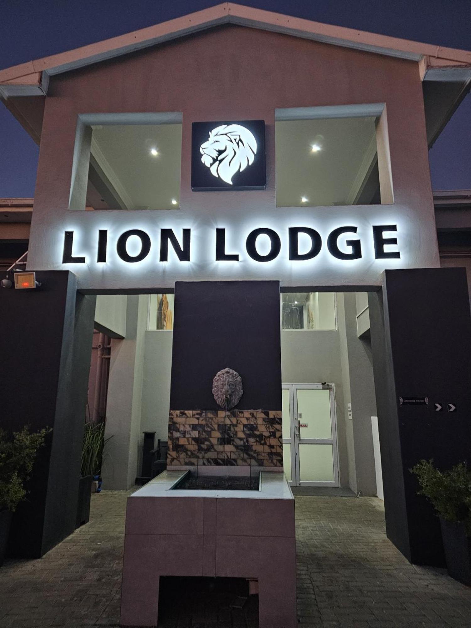 Lion Lodge Bloemfontein Exterior photo